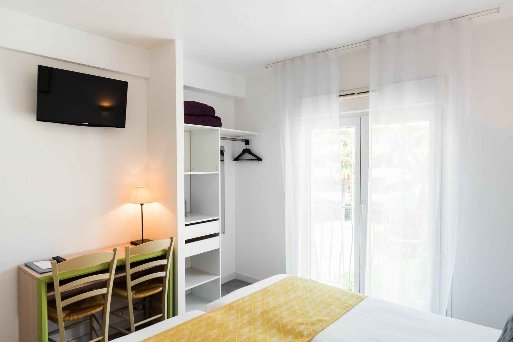 Hotel Provencal Saint-Raphaël Exteriör bild