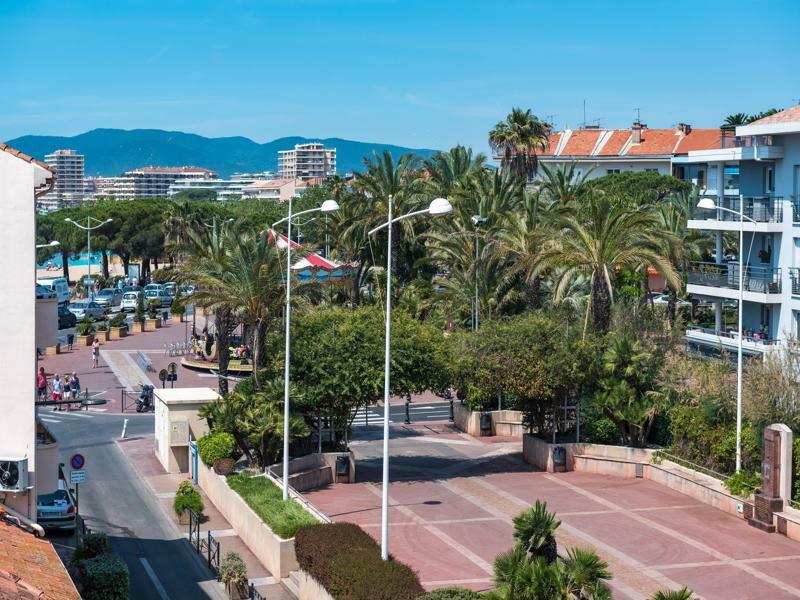 Hotel Provencal Saint-Raphaël Exteriör bild